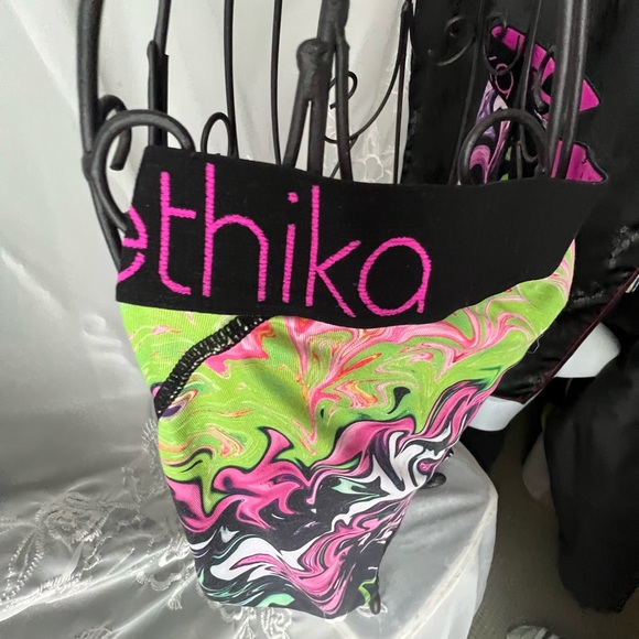 LADIES ECCENTRIC “ ETHIKA” WORKOUT..LEISURE..LOUNGE SHORTS..PINK & BLACK ..SZ.L - Picture 5 of 5